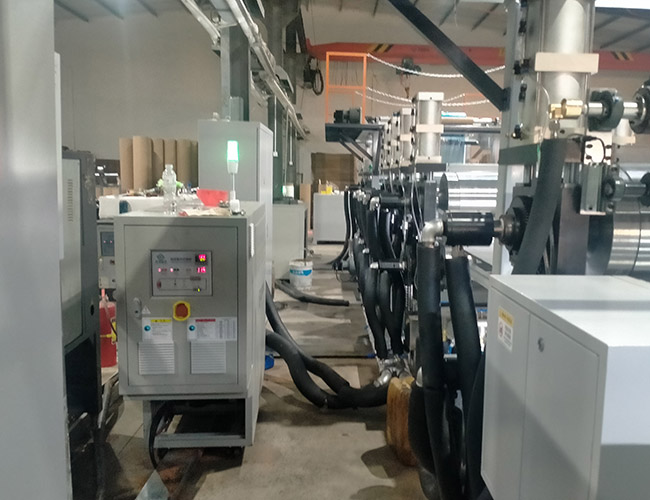 碳纖維預(yù)浸料生產(chǎn)線選型 碳纖維預(yù)浸料生產(chǎn)線選型