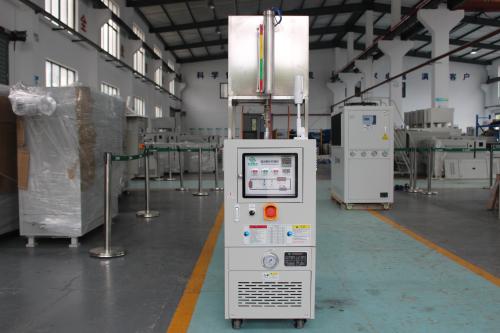 反應(yīng)釜水溫機(jī)有什么優(yōu)勢？